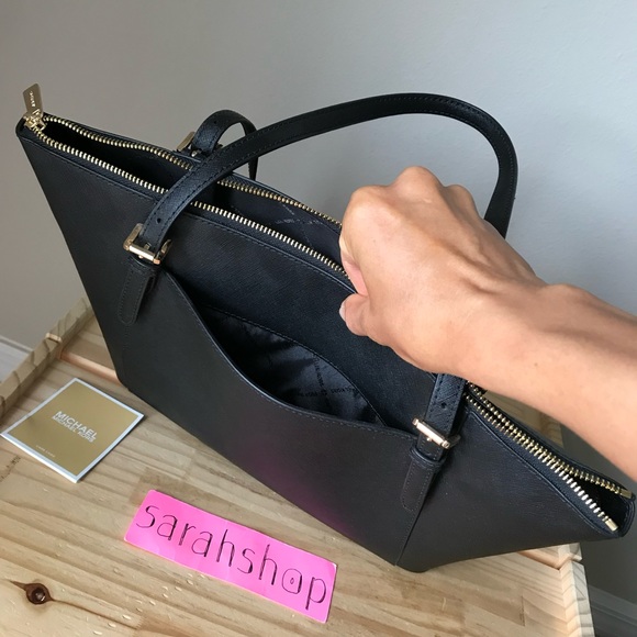 🌼Michael Kors Set - Picture 10 of 16